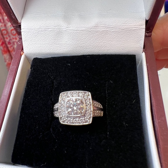 14K White Gold Diamond Engagement Ring